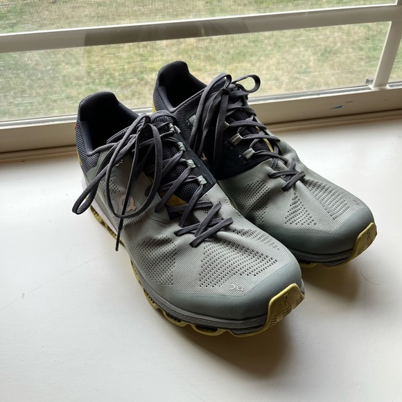 Men’s 11 OnCloud - Picture 1 of 4